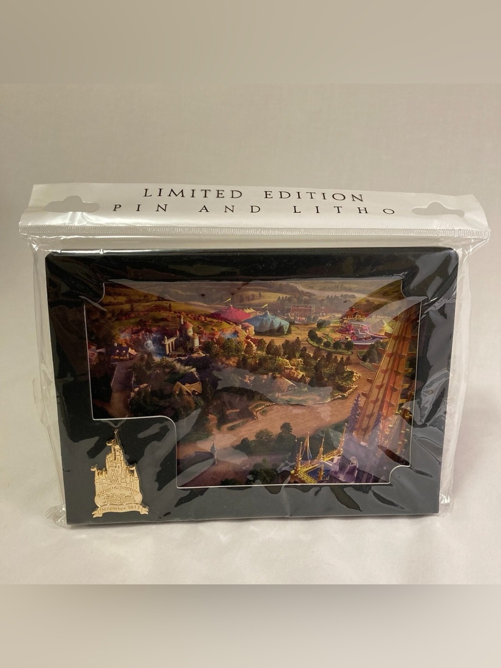 Disney Fantasyland Magic Kingdom Pin & Litho 2012 Grand Opening Limited Release